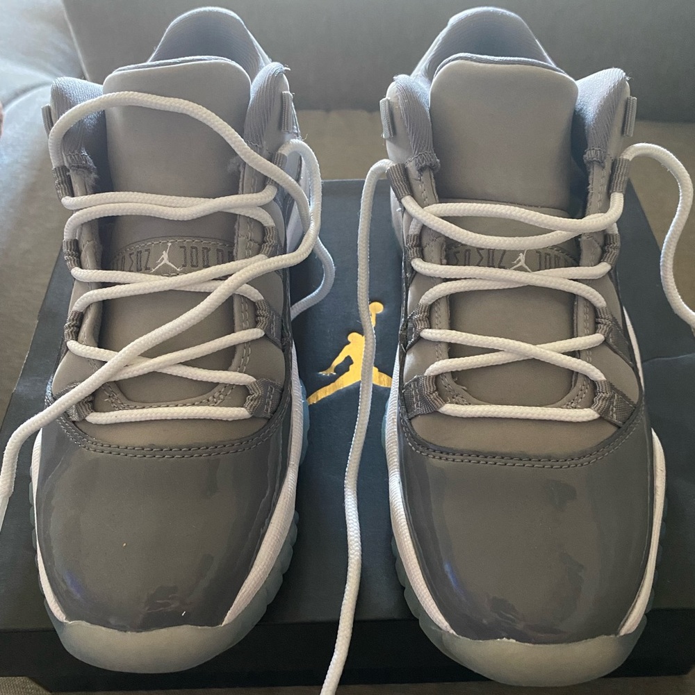 AIR JORDAN 11 RETRO LOW 'COOL GREY'